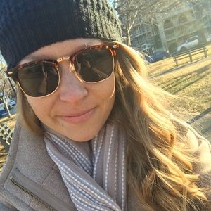 Meet your Posher, Lauren